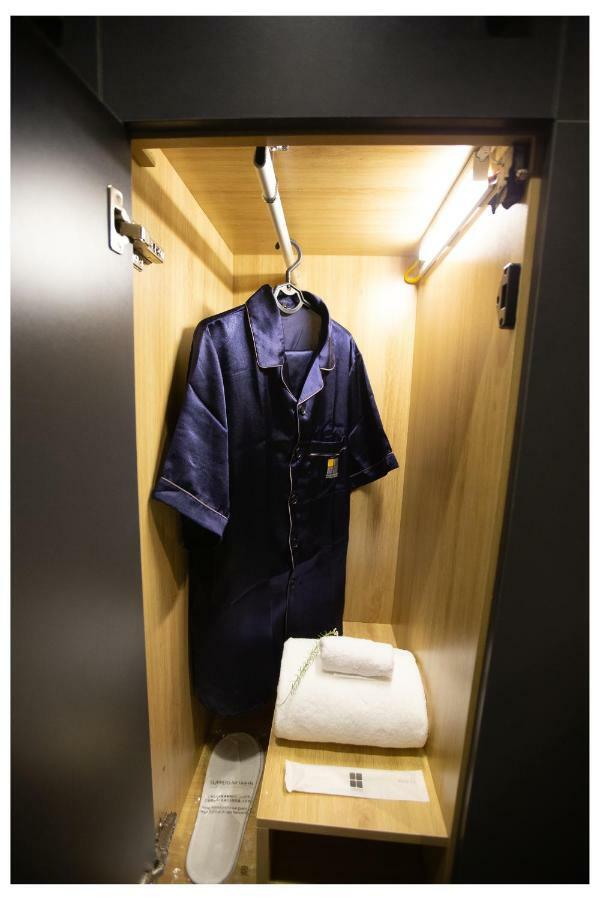 Khan Hoang Capsule Hotel (Adults Only) 하노이 외부 사진