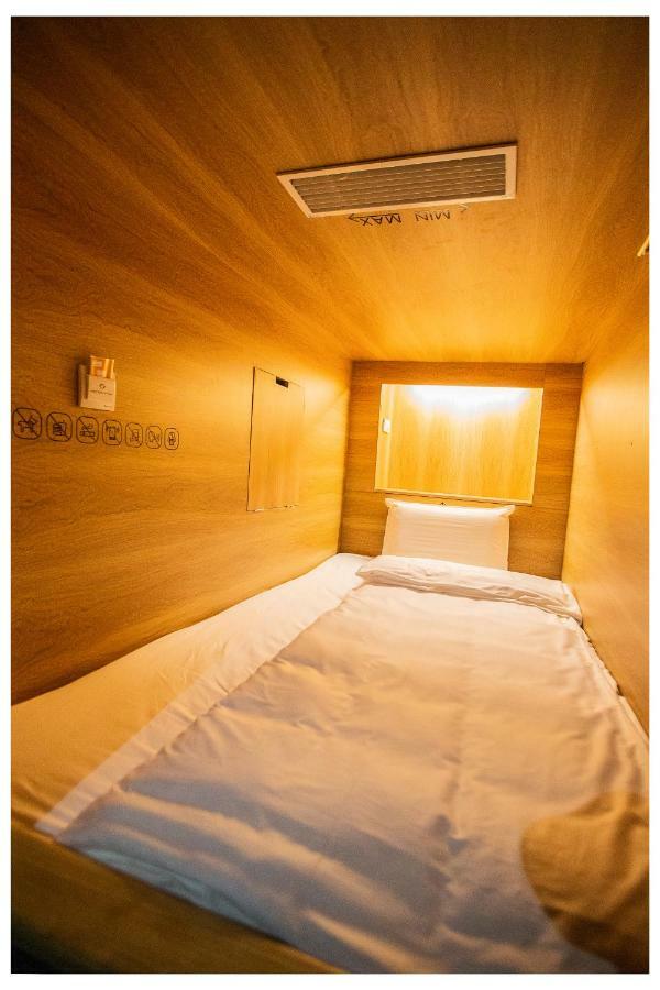 Khan Hoang Capsule Hotel (Adults Only) 하노이 외부 사진